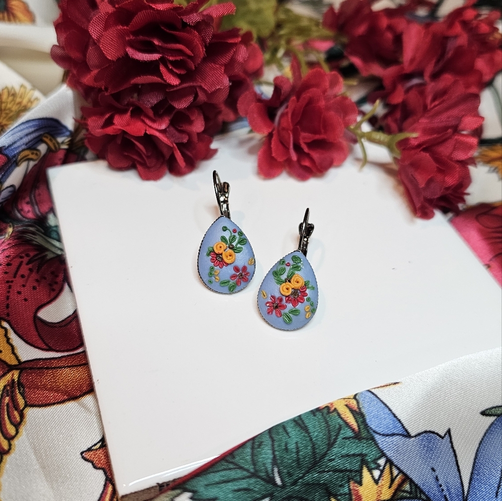 Handmade earrings ✨️ - Picture 3 of 3